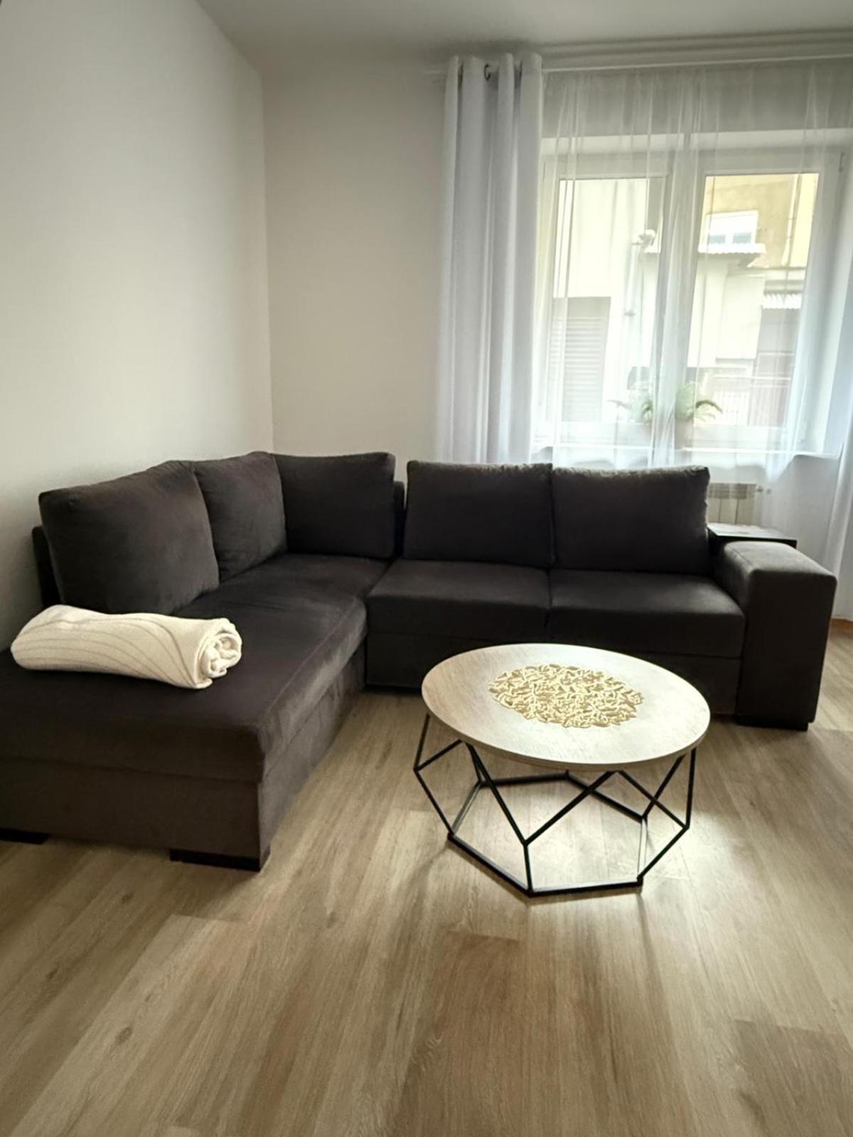 Family Apartment Przemyśl Exteriör bild